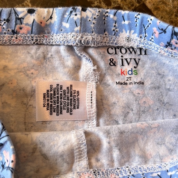 2T Crown & Ivy outfit - Picture 5 of 5